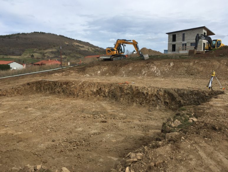 PÉRENNISEZ VOTRE FUTURE CONSTRUCTION GRÂCE À PIERRE REDON, TERRASSIER à Le Puy-en-Velay et Yssingeaux